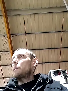 CrookedBunk3527 webcam