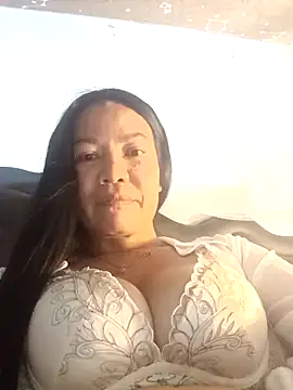 NaughtyBell69 webcam