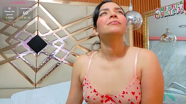 Sluttyandmature webcam