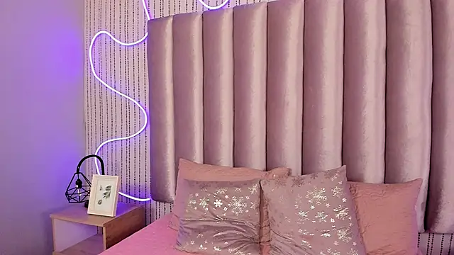 SamanthaPeachss webcam