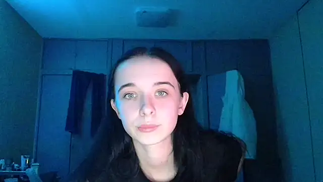 Emilia_Light webcam