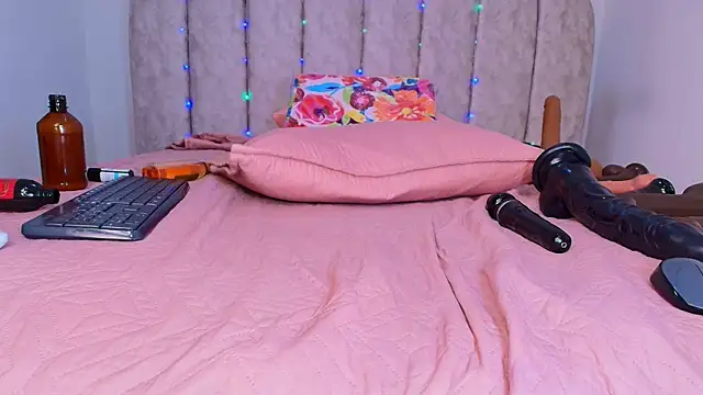 sharlott_miller webcam