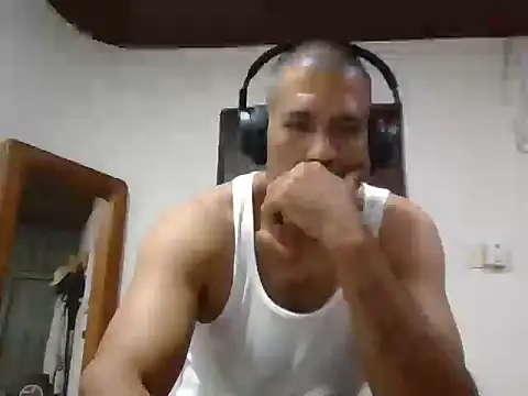 jackbigcock11 webcam