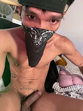 CRAZY-BOY99 webcam