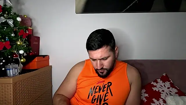 Gold_Alpha_Boy webcam