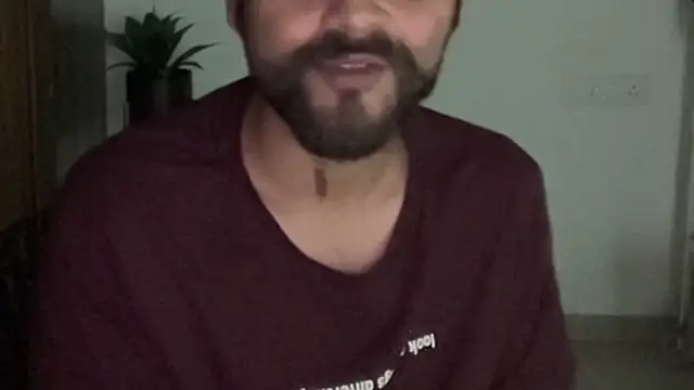 MakeMeAwareAah webcam