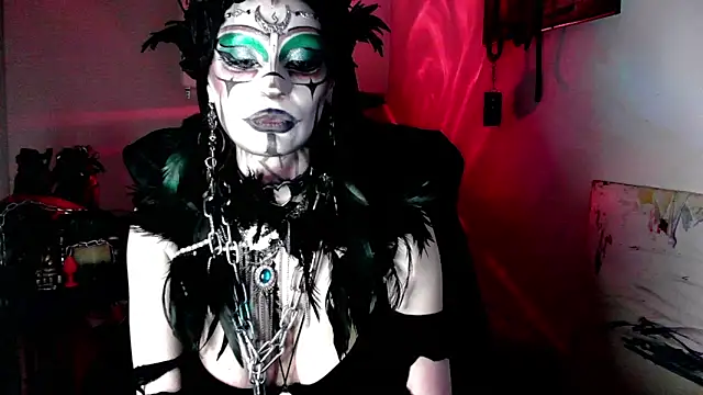 EmpressMorrigan webcam