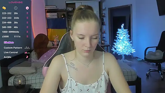Mary_Blu webcam