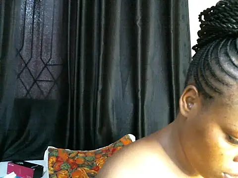 Naughty_Laurah webcam