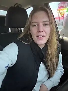 AllesandraLove webcam