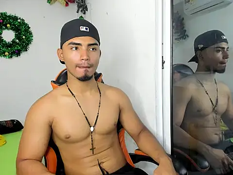 andrew_jonhes webcam