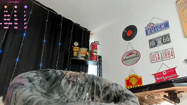 anuvyz_miller_ webcam