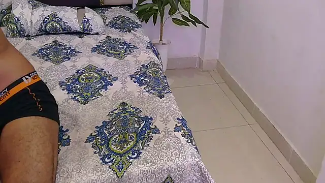 Lovelyy-couple webcam