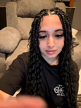 LilMisIndianx webcam