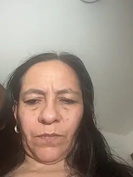 Webcam Model (Freya_Artemisa)  is live.Free join now!