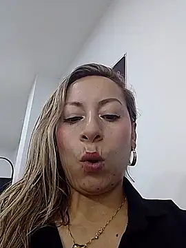 Katalina_S3xy webcam