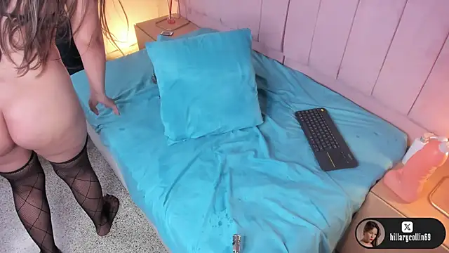 Hillary_Collins1 webcam