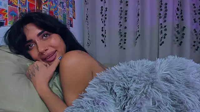 CharimgSabrina webcam