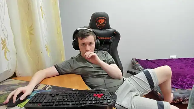 iliaskrislove webcam