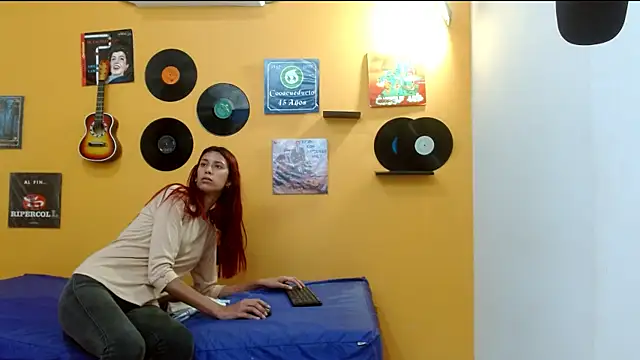 skinnyverus18 webcam