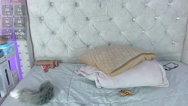 Charlotte_Jones__ webcam