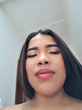 Michell_em webcam stripchat model stream image