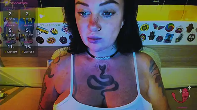 EllieOz webcam