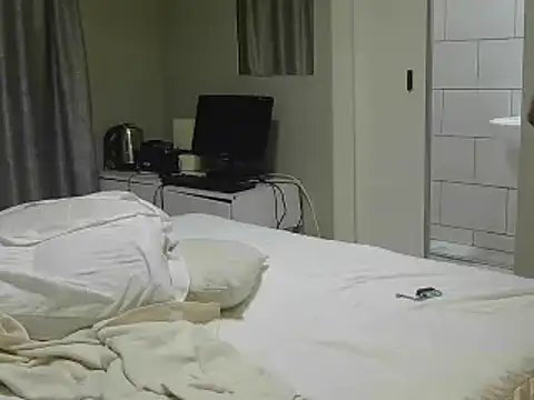 petite_queenx webcam