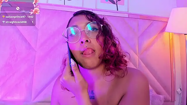 olivejoness (F young) - Twerk + squeeze 🍑