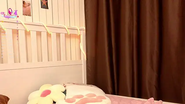 BeatrixCarIeton webcam