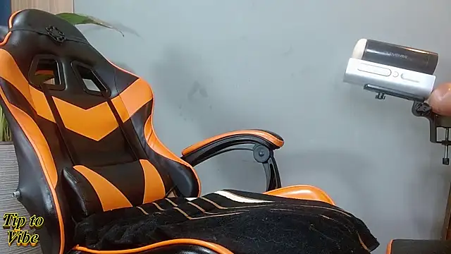 franck_white (M young) - Take control of Toys 8 min (last tipper)