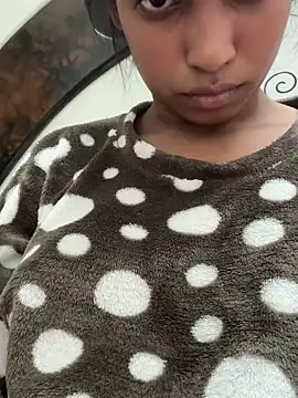 Webcam Model (HeerStd)  is live.Free join now!