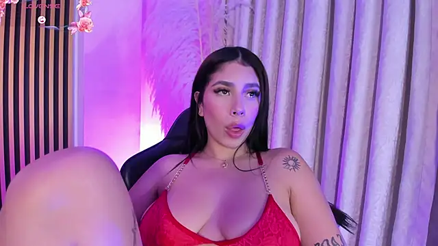 AsiaMillerr_ webcam