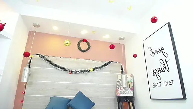 alexandracambell (F young) - 🔥DOGGY + SPANKS💪🏾