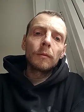 CrookedBunk3527 webcam