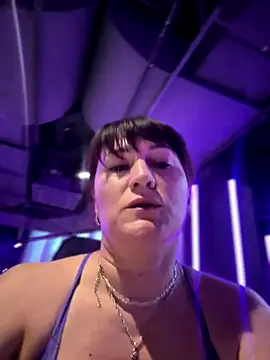 ZhenjaPoledance webcam