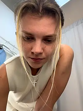 valenciashock (F young) - SHAKE ASS SHOW