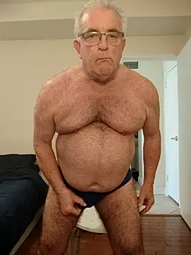 shoreguy69 (M grandpa) - NUDE  POSING and STROKING 5 MINUTES