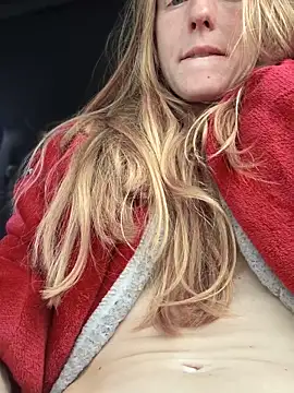 GoldenFlameGoddess webcam