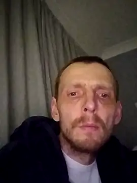 CrookedBunk3527 webcam