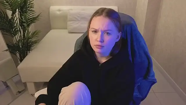 SirenaBlessing webcam