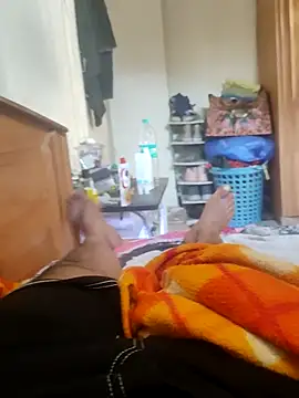 LargishSexiness webcam