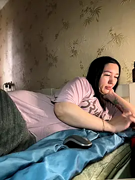 Naughtbaby_2025 webcam