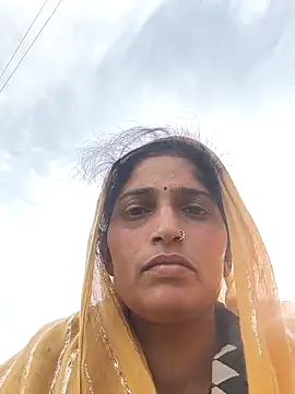 Webcam Model (Pooja_shre)  is live.Free join now!