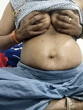 Live sex cam of Tamilrojanew