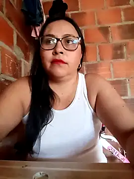 Dirty-Momm-Divorced-Hot webcam