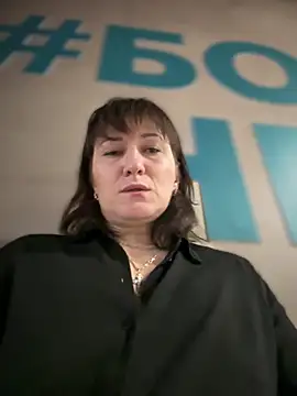 ZhenjaPoledance webcam