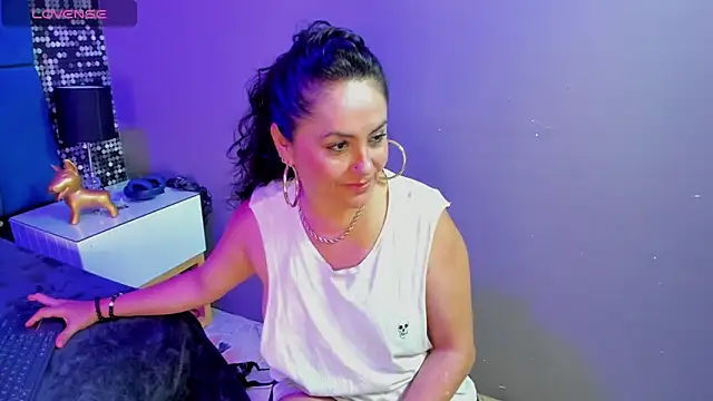 hanny_milf webcam