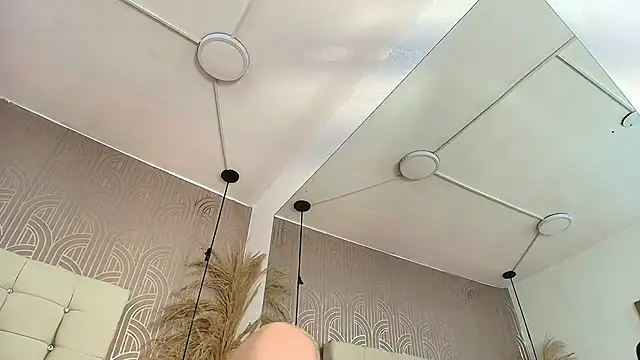 fgluna - FGLuna's free webcam - UK Sex Cams