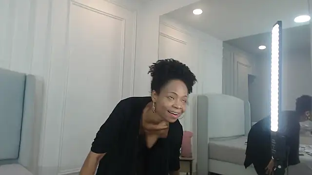 ChantalGarner webcam